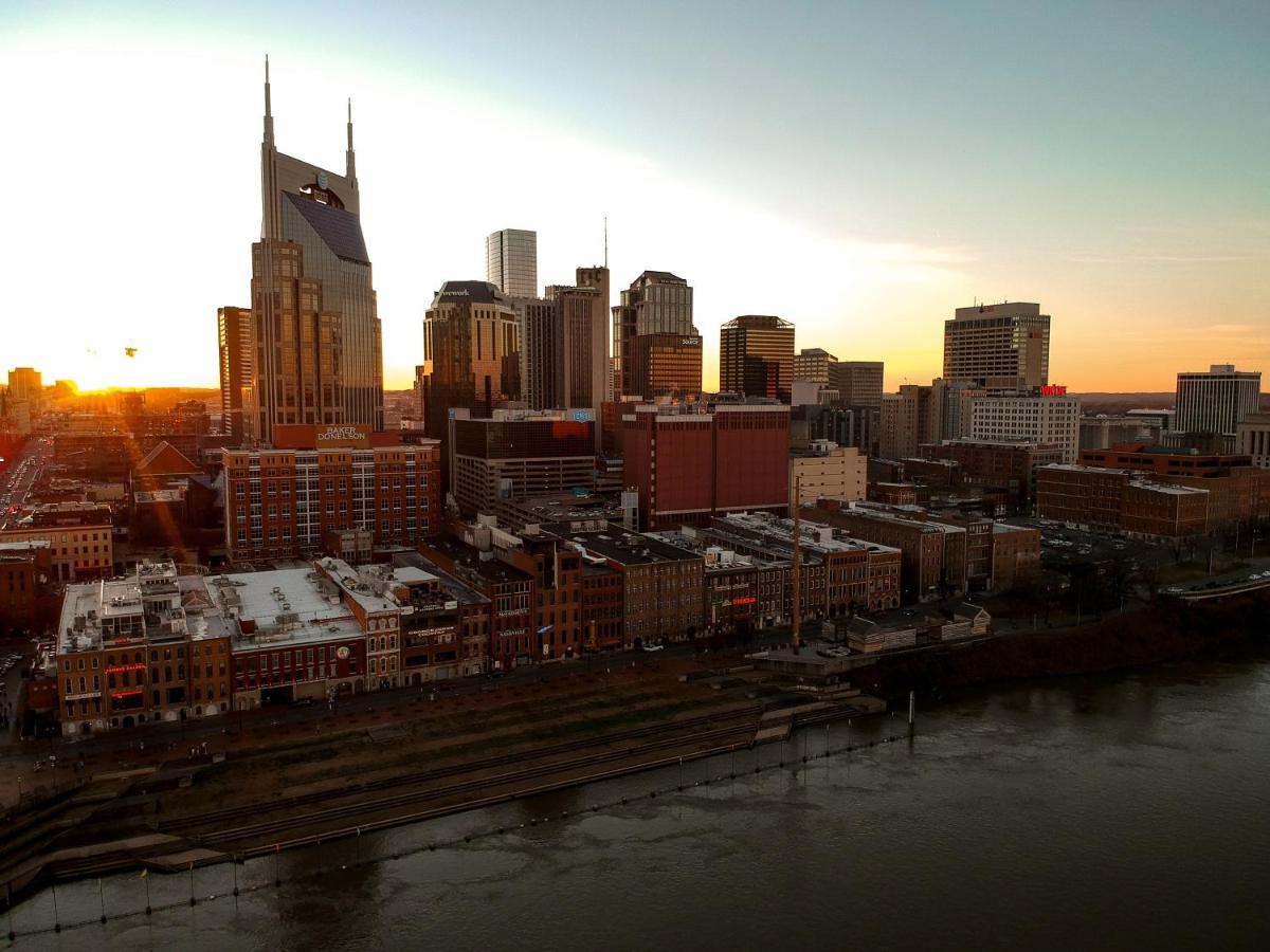 Nash Star Private Condo - 2Bed, 2Bath, Sleep 6, 25 Min Walk To Broadway And All Nashville Attractions, Pool, Gym Екстер'єр фото