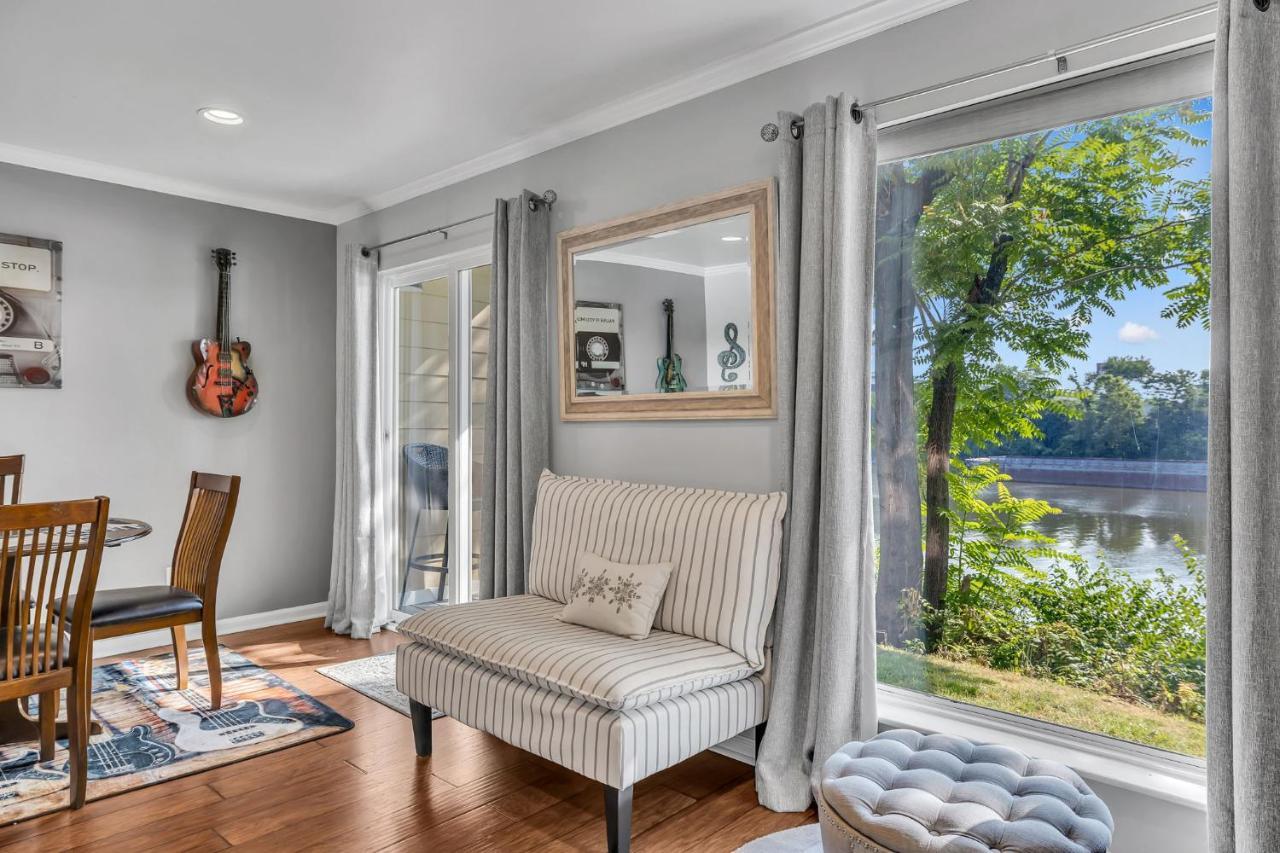 Nash Star Private Condo - 2Bed, 2Bath, Sleep 6, 25 Min Walk To Broadway And All Nashville Attractions, Pool, Gym Екстер'єр фото