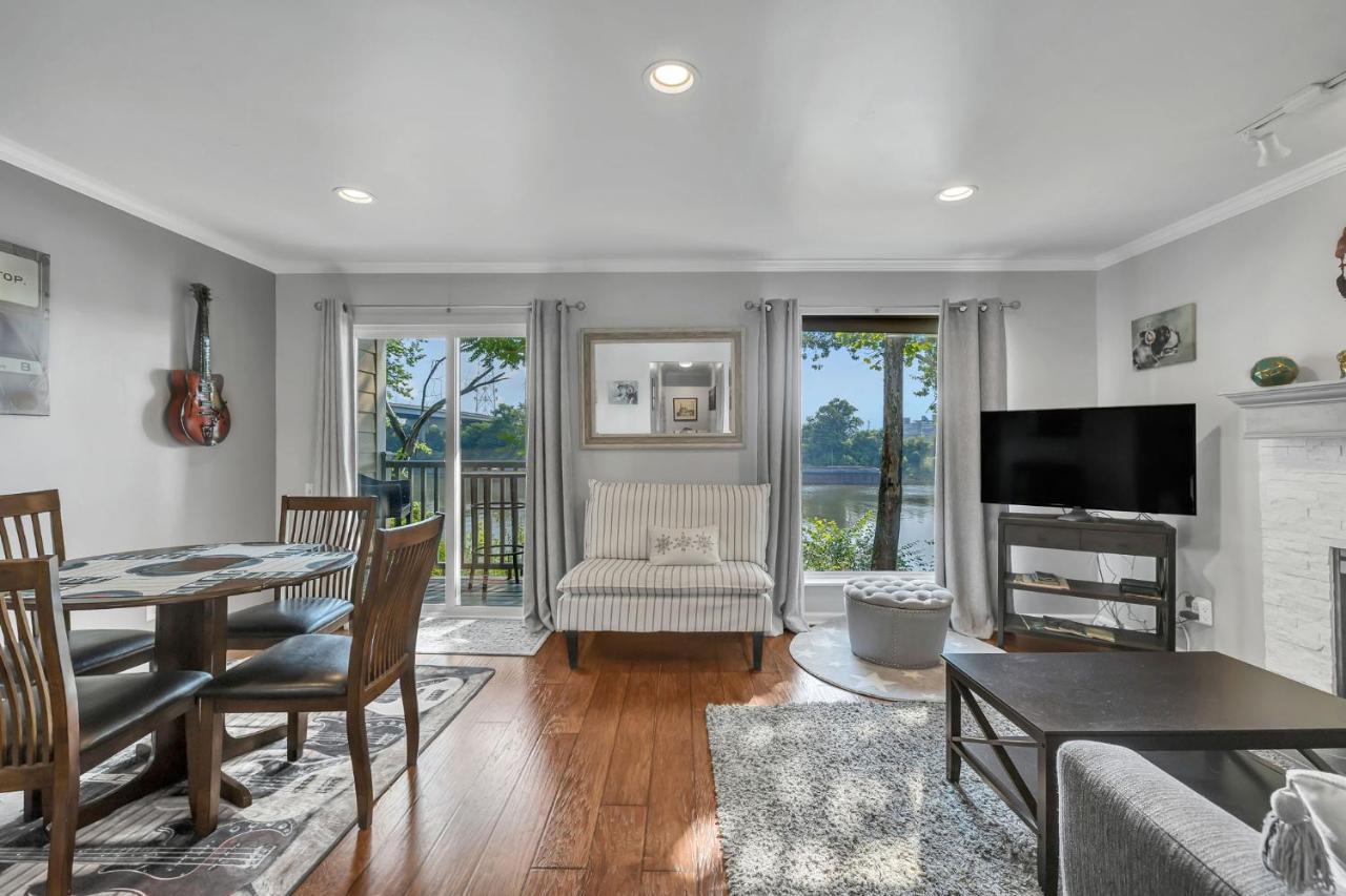 Nash Star Private Condo - 2Bed, 2Bath, Sleep 6, 25 Min Walk To Broadway And All Nashville Attractions, Pool, Gym Екстер'єр фото