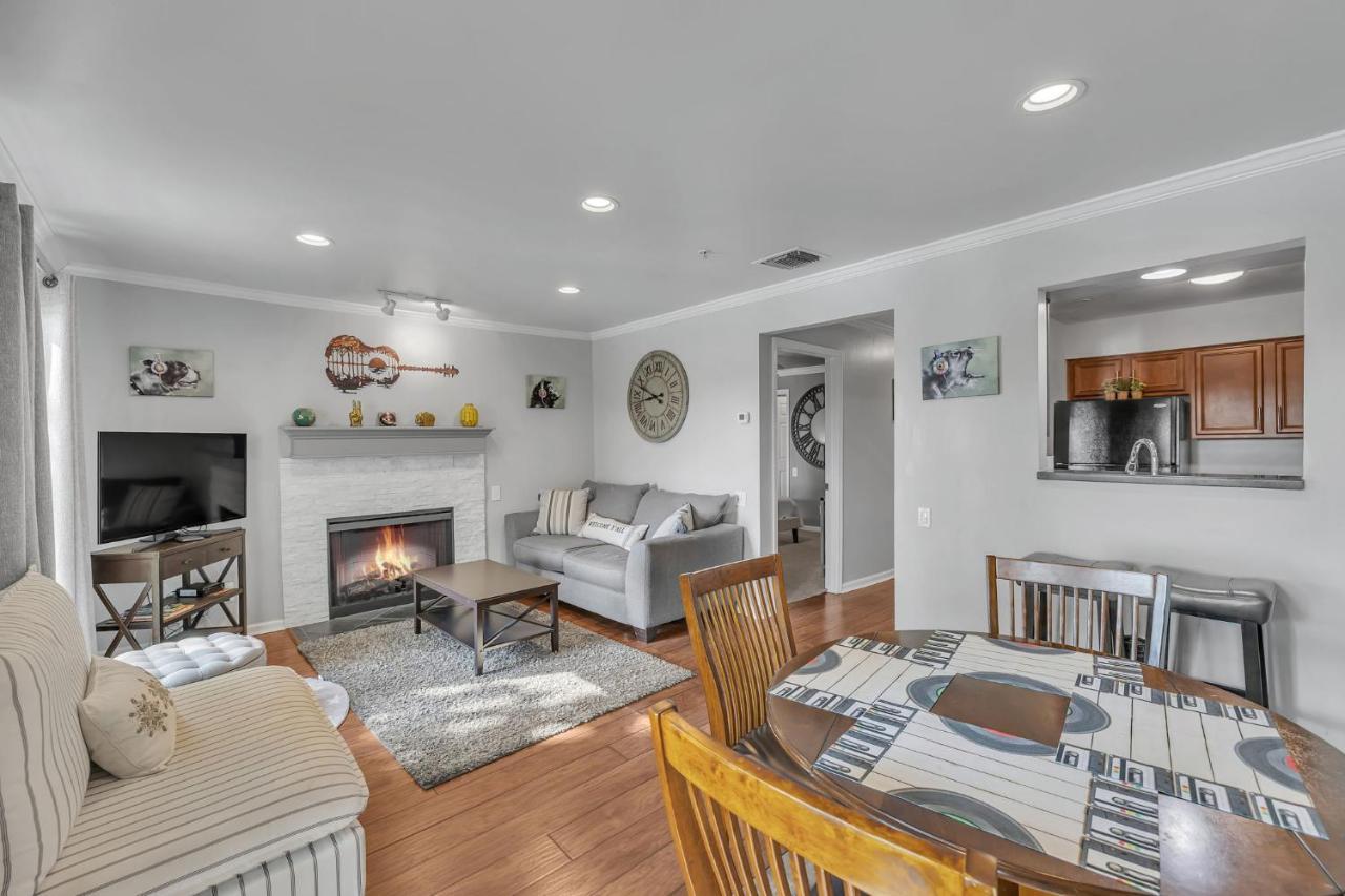 Nash Star Private Condo - 2Bed, 2Bath, Sleep 6, 25 Min Walk To Broadway And All Nashville Attractions, Pool, Gym Екстер'єр фото