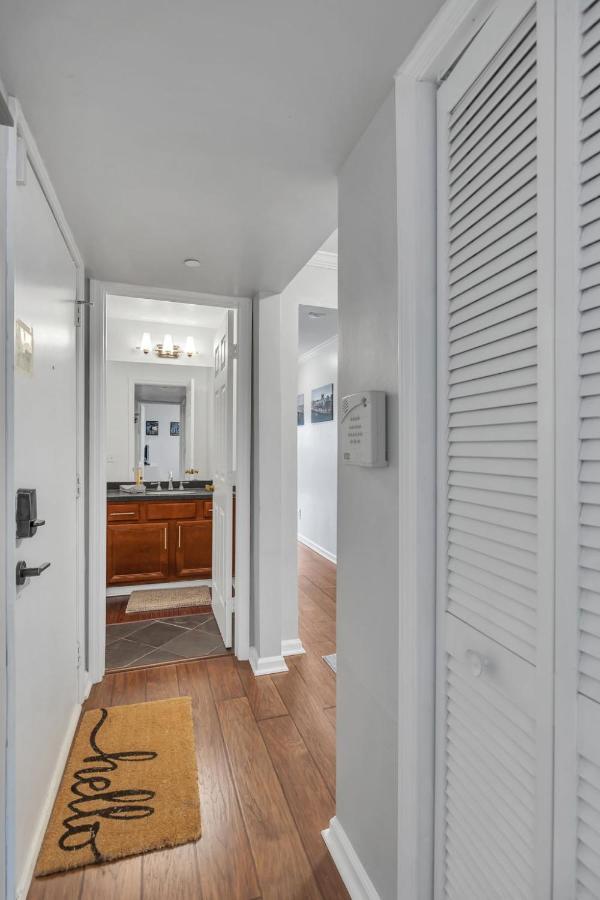 Nash Star Private Condo - 2Bed, 2Bath, Sleep 6, 25 Min Walk To Broadway And All Nashville Attractions, Pool, Gym Екстер'єр фото