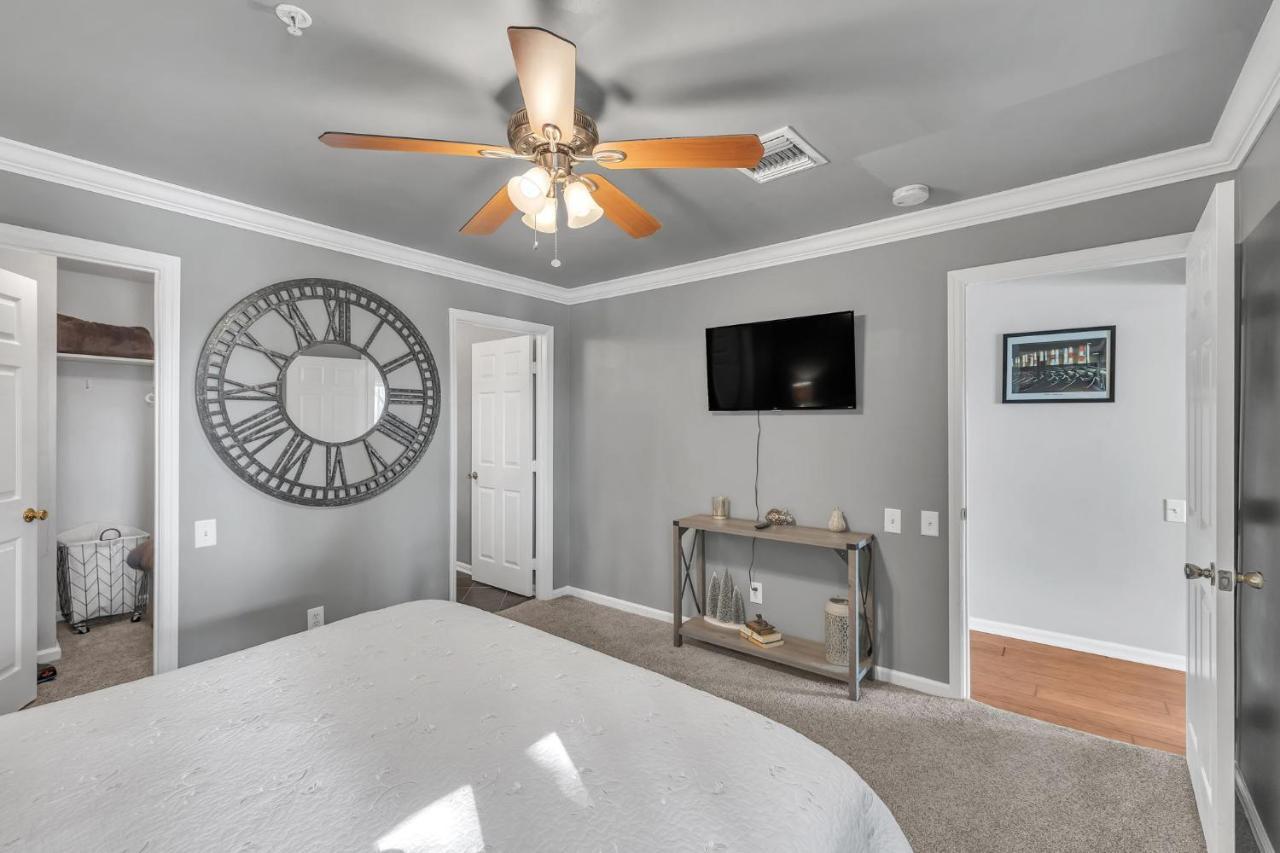 Nash Star Private Condo - 2Bed, 2Bath, Sleep 6, 25 Min Walk To Broadway And All Nashville Attractions, Pool, Gym Екстер'єр фото
