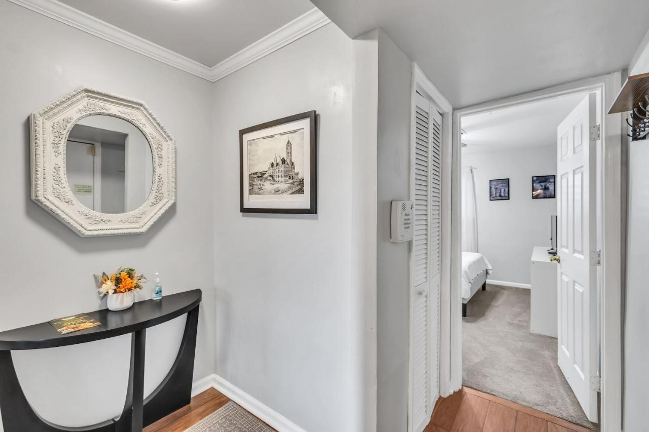 Nash Star Private Condo - 2Bed, 2Bath, Sleep 6, 25 Min Walk To Broadway And All Nashville Attractions, Pool, Gym Екстер'єр фото