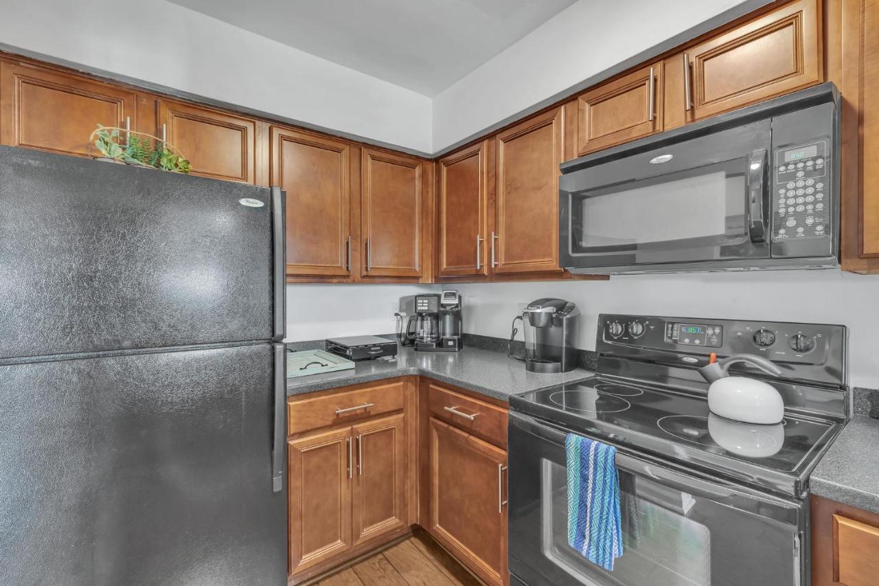 Nash Star Private Condo - 2Bed, 2Bath, Sleep 6, 25 Min Walk To Broadway And All Nashville Attractions, Pool, Gym Екстер'єр фото